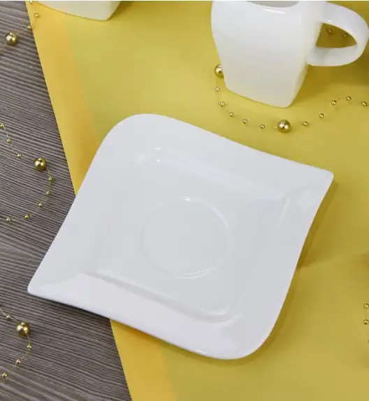 AMBITION FALA Serwis deserowy 23 elementy dla 6 osób 