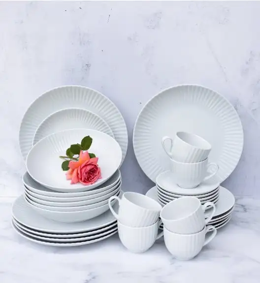 LUBIANA DAISY Serwis obiadowo - kawowy 6 osób / 30 elementów | biała porcelana