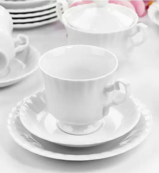 CHODZIEŻ IWONA C000 BIAŁA Serwis kawowy 39 el / 12 osób / porcelana