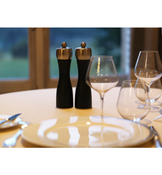 PEUGEOT FIDJI Młynek do soli 15 cm / czarny mat / drewno + stal nierdzewna