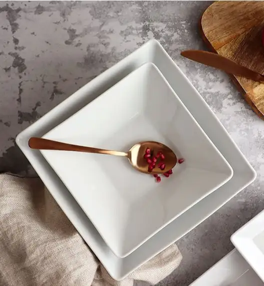 LUBIANA CLASSIC Serwis obiadowo-kawowy 12 os / 64 el 