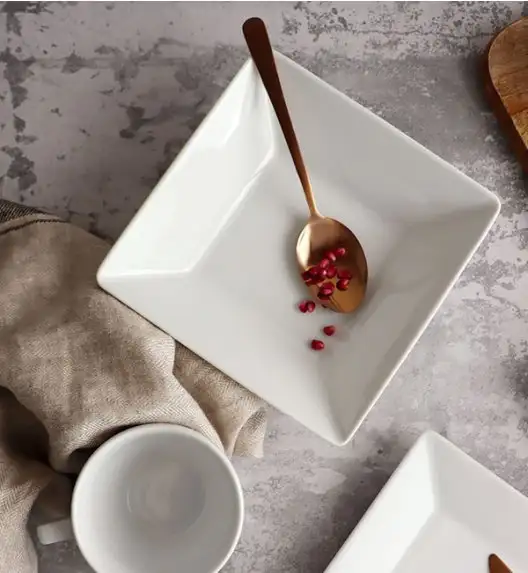 LUBIANA CLASSIC Serwis obiadowo-kawowy 18 os / 134 el 