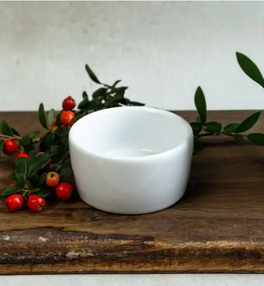 LUBIANA AMERYKA 1370 Kokilka czarka 50 ml / porcelana