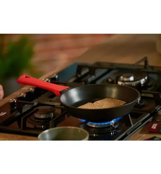 ZWIEGER OBSIDIAN Patelnia 24 cm GREBLON non- stick | indukcja