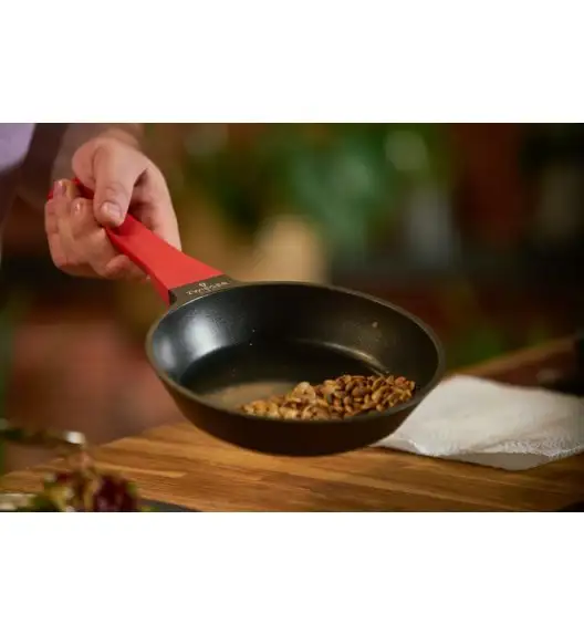 ZWIEGER OBSIDIAN Komplet garnków z pokrywkami 6 el+ patelnie Zwieger Obsidian 20, 24, 28cm + grillowa 28 cm