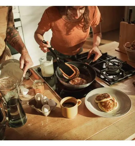 FISKARS FUNCTIONAL FORM 1027300 Szpatułka kuchenna 32,5 cm / tworzywo sztuczne