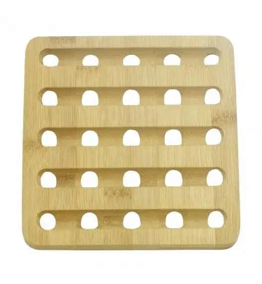 TADAR Bambusowa podkładka kwadratowa z otworami / 15 x 15 cm