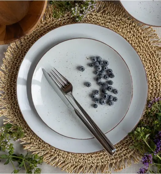 LUBIANA BOSS 6630U Talerz deserowy 20,5 cm / budyniowy / porcelana ręcznie malowana