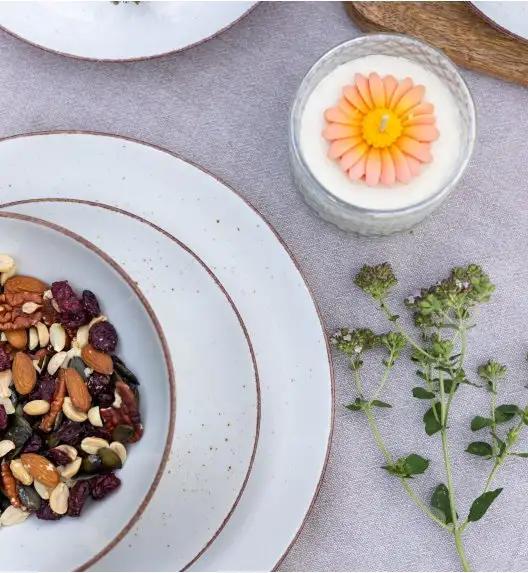 LUBIANA BOSS 6630U Serwis obiadowy 54 el / 18 osób / budyniowy / porcelana ręcznie malowana