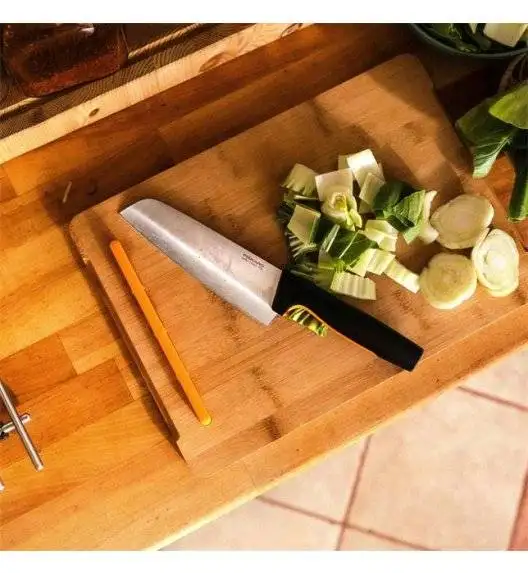 FISKARS FUNCTIONAL FORM 1057536 Nóż Santoku 16 cm / stal nierdzewna 
