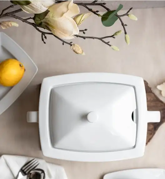 LUBIANA VICTORIA Waza na zupę 2,7 l + pokrywka / porcelana