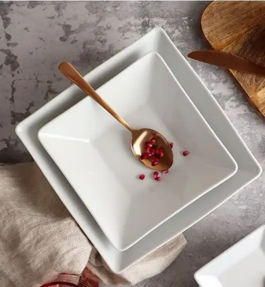 LUBIANA CLASSIC Serwis obiadowy 12 osób / 44 elementy