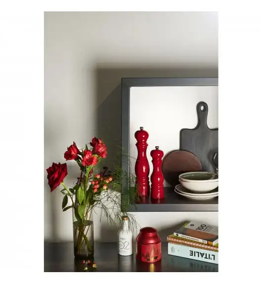 PEUGEOT PARIS Młynek do pieprzu 22 cm / red passion lacquer / drewno bukowe