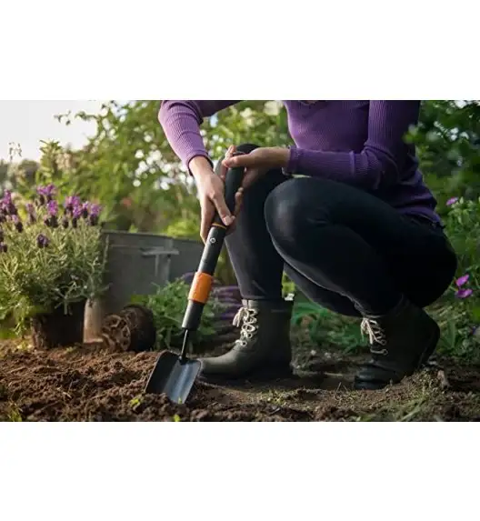 WYPRZEDAŻ! FISKARS QuikFit Łopatka ogrodowa 31,5 cm / stal borowa