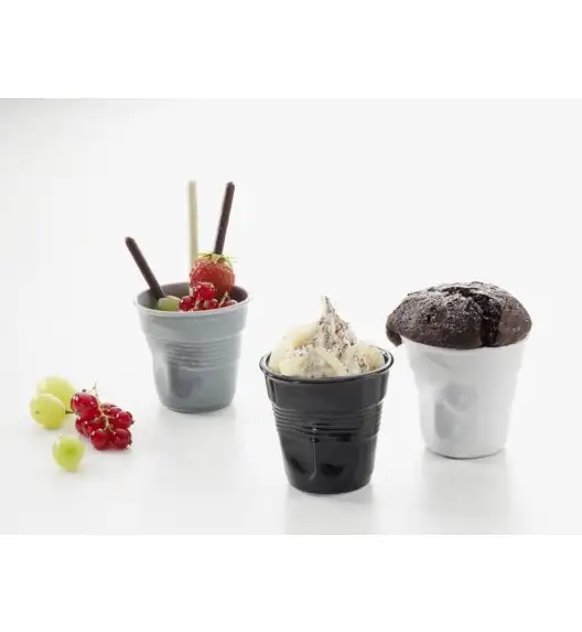 FROISSES Kubeczek Revol Twist Black 180 ml