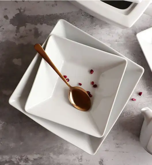 LUBIANA CLASSIC Serwis obiadowy 12 osób / 69 elementów