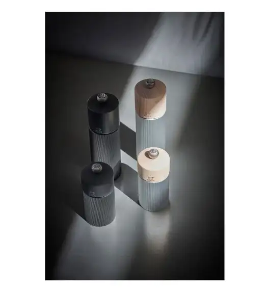 PEUGEOT LINE Młynek do soli 18 cm / natural aluminium