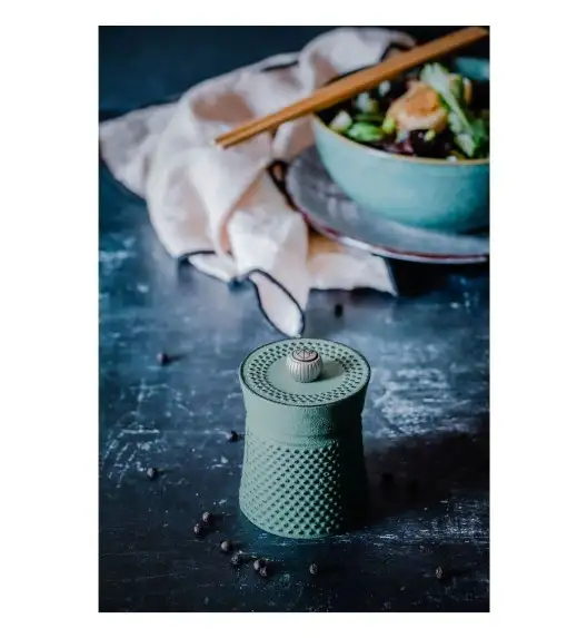 PEUGEOT BALI CAST IRON Młynek do pieprzu 8 cm / zielony