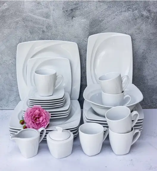 LUBIANA CELEBRATION Serwis obiadowo-kawowy 68 el / 12 os