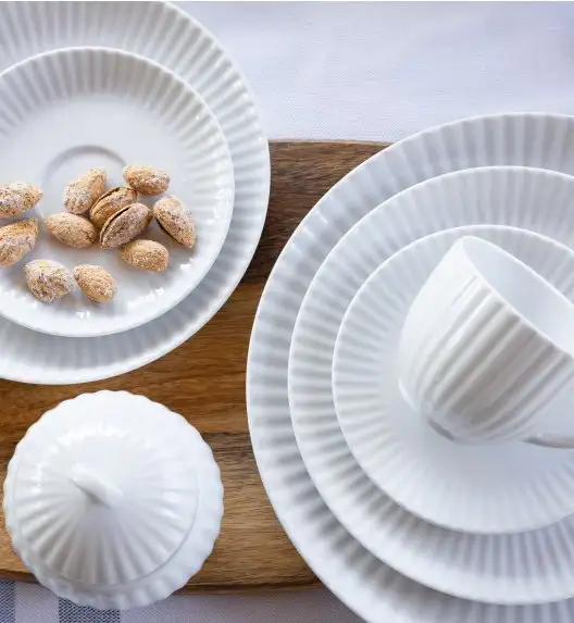 LUBIANA DAISY Serwis obiadowo - kawowy 6 osób / 36 elementów | biała porcelana