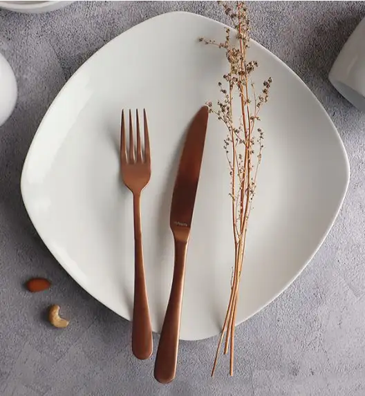 WYPRZEDAŻ! WATERSIDE EVERYDAY WHITE Komplet 6 talerzy dla 3 osób / porcelana