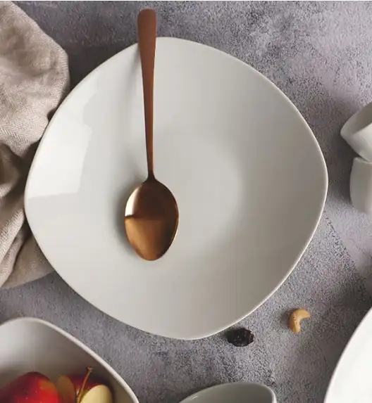 WYPRZEDAŻ! WATERSIDE SIMPLY WHITE komplet 6 talerzy dla 2 osób / porcelana