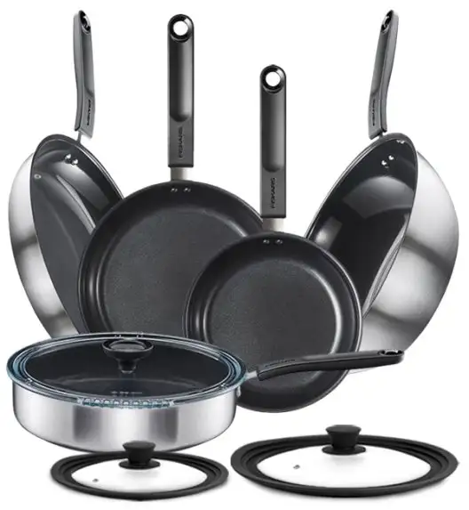 FISKARS FUNCTIONAL FORM Komplet garnki z pokrywkami 8 el + Patelnie 20, 24, 28 cm + pokrywki silikonowe TADAR + Patelnia szefa + Wok / powłoka Ceratec™
