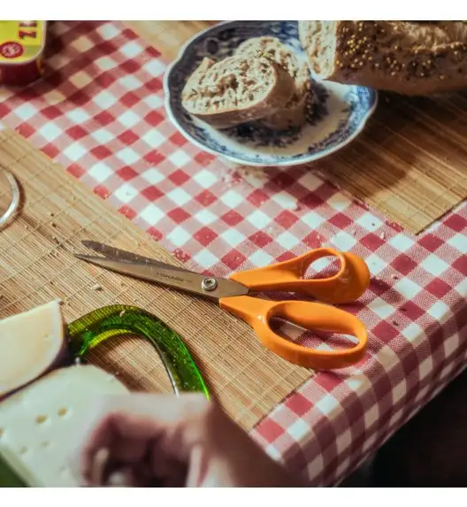 FISKARS CLASSIC Nożyczki uniwersalne 21 cm / stal nierdzewna (6 generacja)