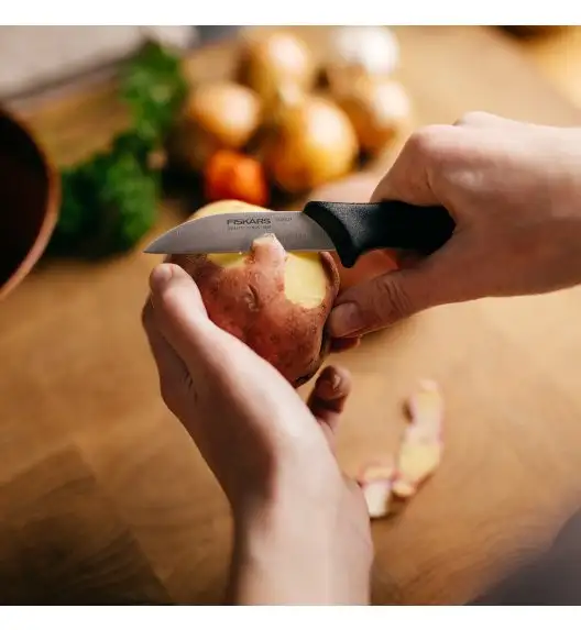 FISKARS ESSENTIAL Komplet 5 noży kuchennych (Szefa + do obierania + do chleba) w pudełku