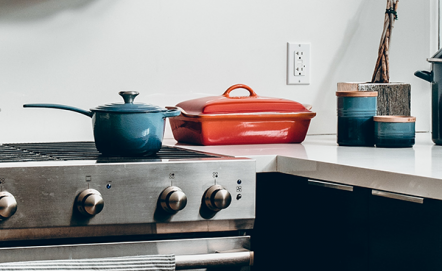 5 zalet gotowania w brytfannie