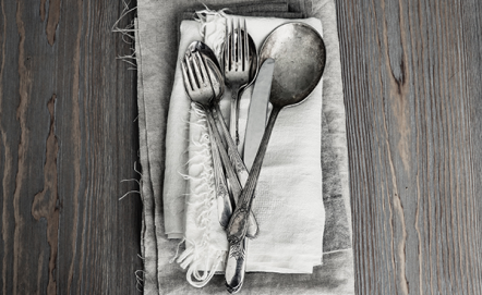Jak dbać o sztućce ze srebra