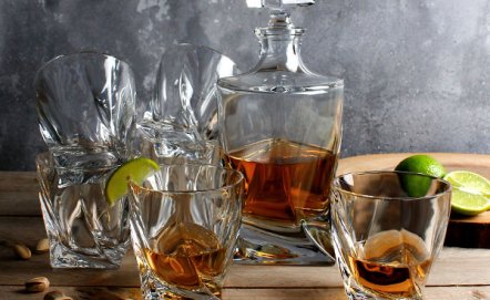 Jak podawać whisky? Poznaj produkty Bohemia Quadro