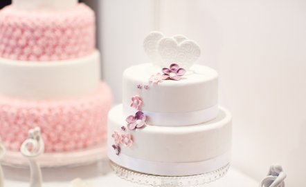 Jak udekorować tort? Te sposoby warto znać!