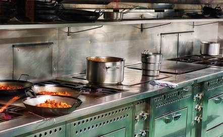 Jak dbać o garnki ze stali nierdzewnej? Sprawdzone porady