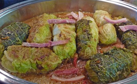 Wybieramy garnek na gołąbki – poradnik