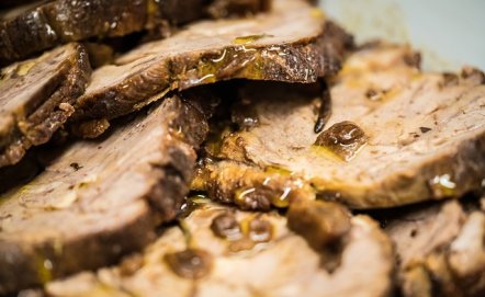 Jaki garnek będzie odpowiedni do duszenia mięsa?