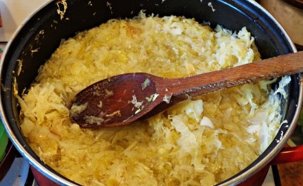 Jaki garnek sprawdzi się do gotowania bigosu? Wyjaśniamy