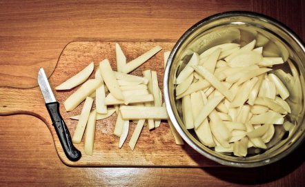 Jaki garnek wybrać do przygotowania frytek?