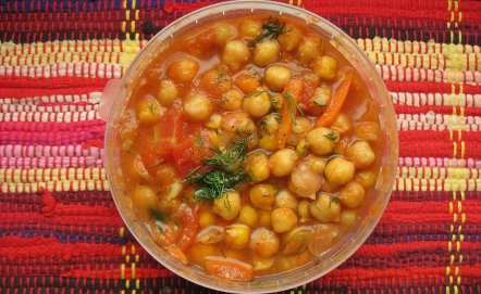 Ciecierzyca po marokańsku w sosie pomidorowym – przepis